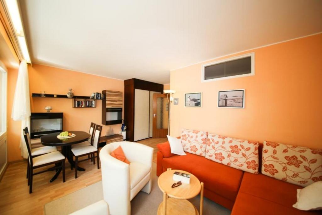 Ferienwohnung Strandhotel Шарбойц Экстерьер фото